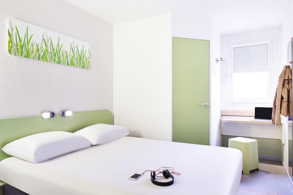 Ibis Budget Сістерон Екстер'єр фото