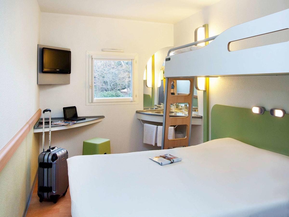 Ibis Budget Сістерон Екстер'єр фото